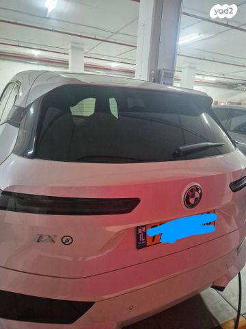 מודעת רכב ב מ וו iX