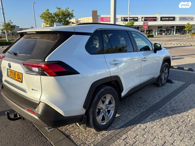 טויוטה RAV4