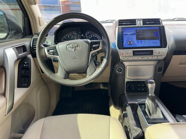 טויוטה לנד קרוזר