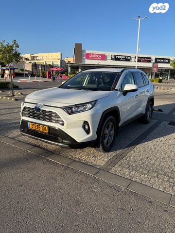 טויוטה RAV4