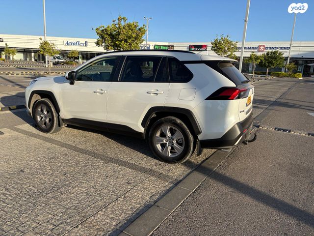 טויוטה RAV4