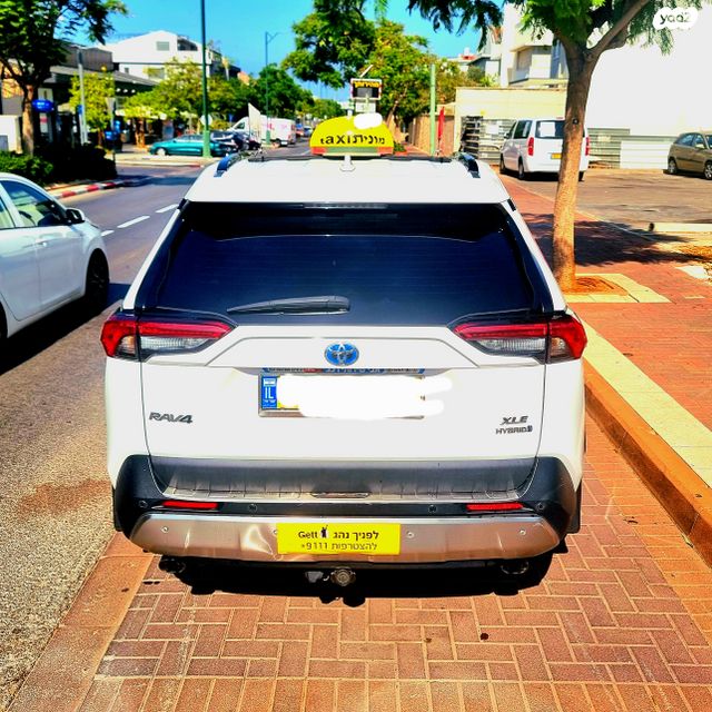 טויוטה RAV4