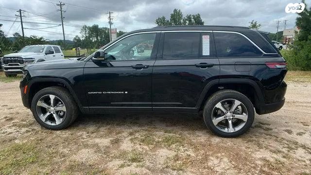 מודעת רכב ג'יפ גרנד צ'ירוקי