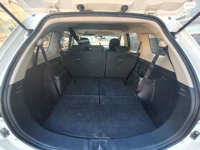 מיצובישי אאוטלנדר