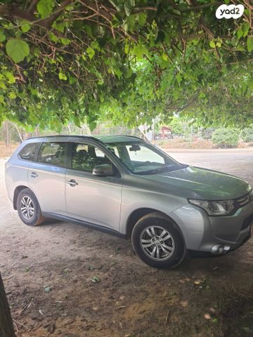 מיצובישי אאוטלנדר