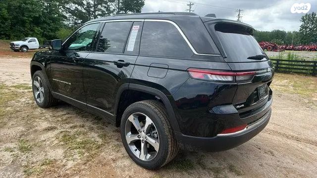 מודעת רכב ג'יפ גרנד צ'ירוקי 2