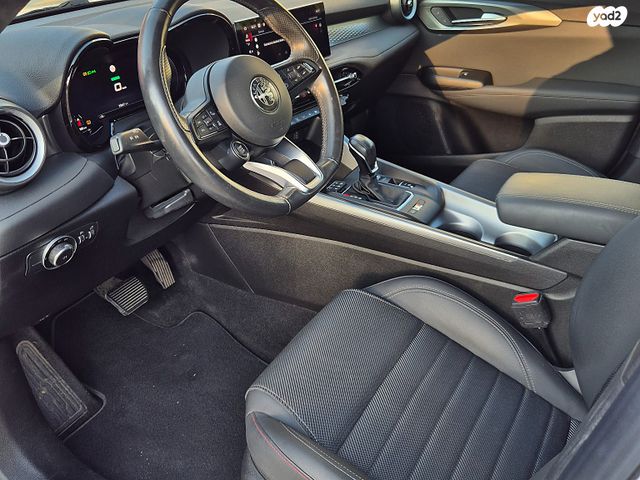 אלפא רומיאו טונלה