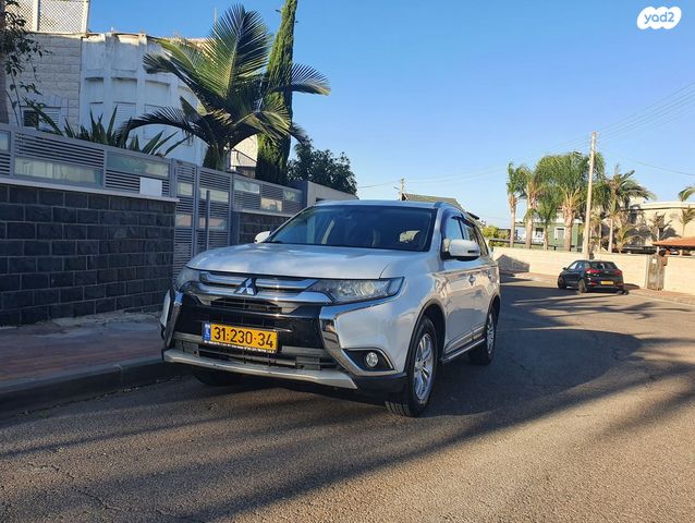 מיצובישי אאוטלנדר