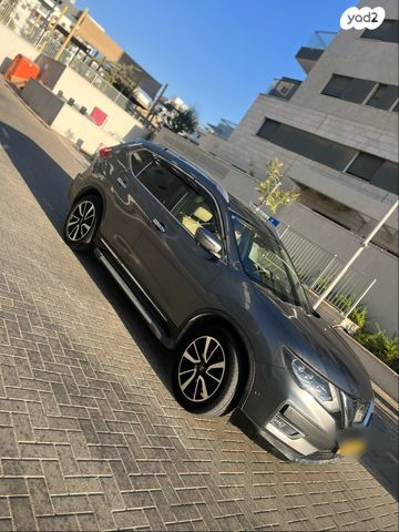 ניסאן אקס טרייל