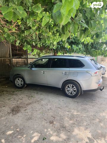 מיצובישי אאוטלנדר