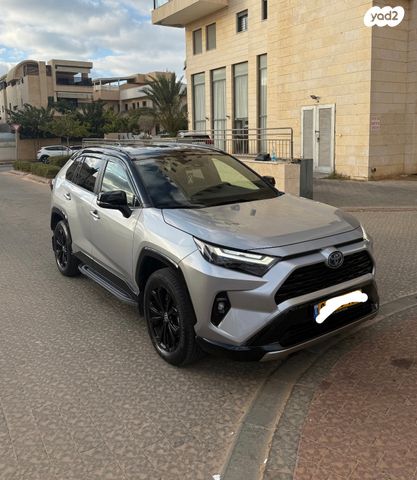 מודעת רכב טויוטה RAV4