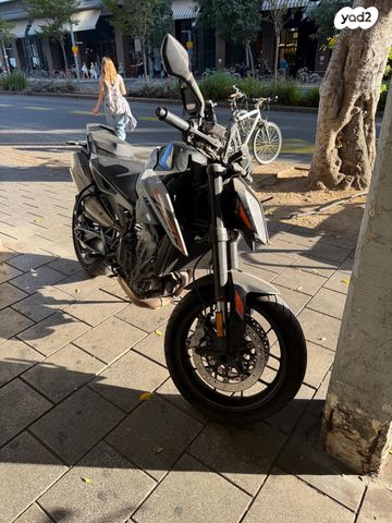 מודעת רכב KTM Naked Duke 790