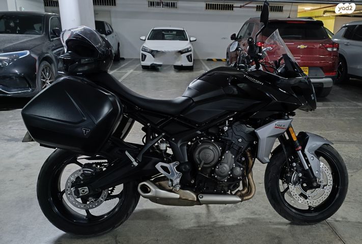 טריומף Tiger 660