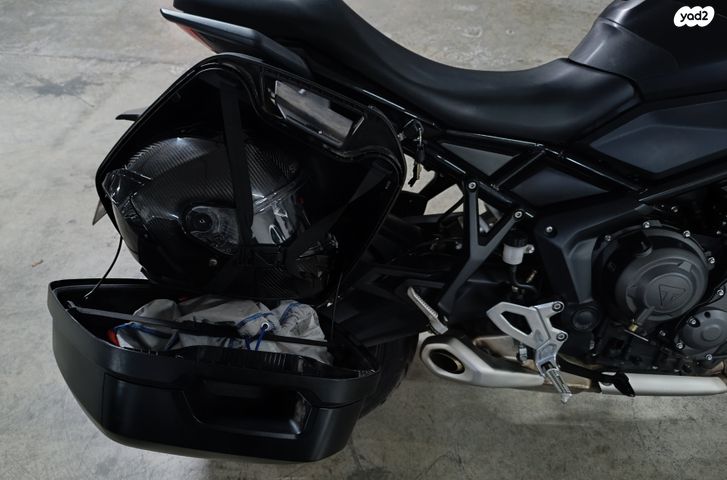 טריומף Tiger 660