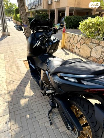 ימאהה TMAX 560 Tech
