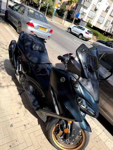 ימאהה TMAX 560 Tech