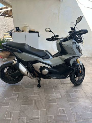 מודעת רכב הונדה X-ADV750