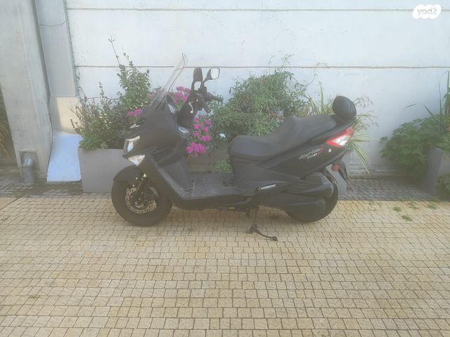 מודעת רכב סאן יאנג ג'וי רייד 200