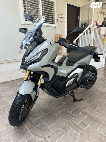 הונדה X-ADV750