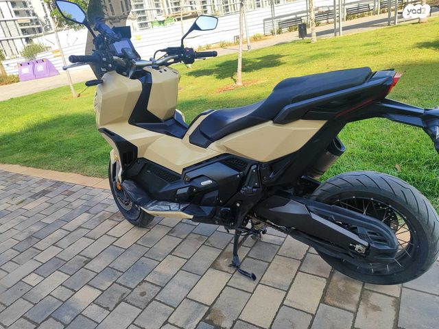 הונדה X-ADV750
