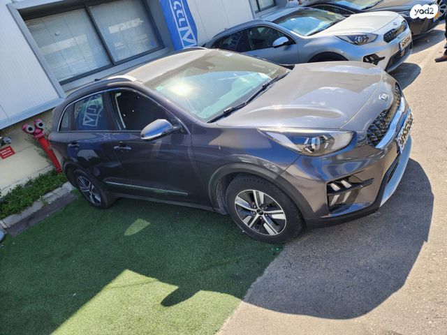 קיה נירו פלוס