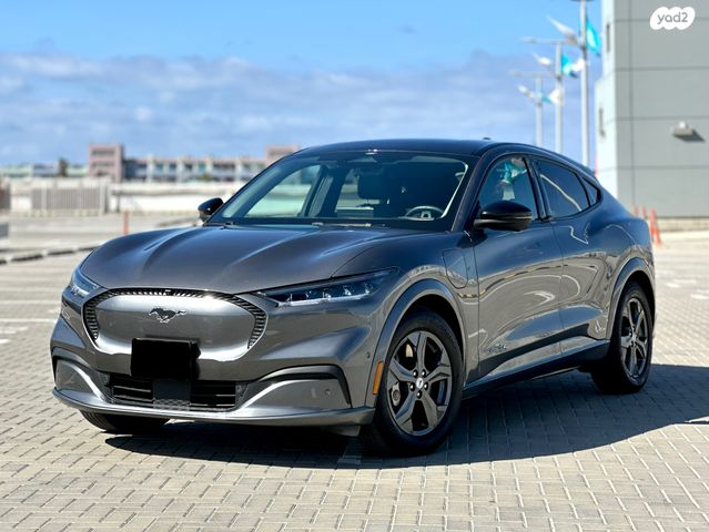 מודעת רכב פורד מוסטנג Mach-E