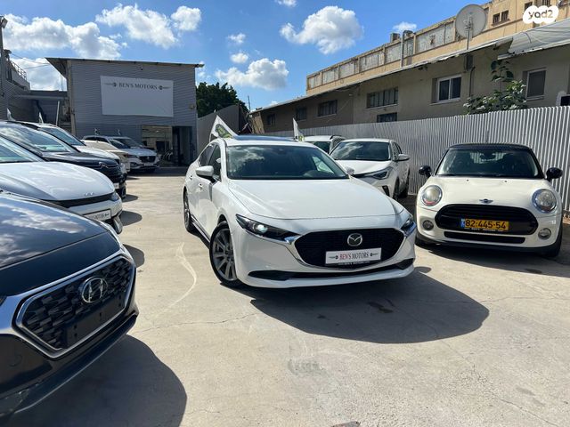 מודעת רכב מאזדה 3