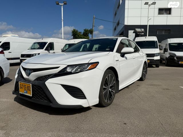 טויוטה קאמרי