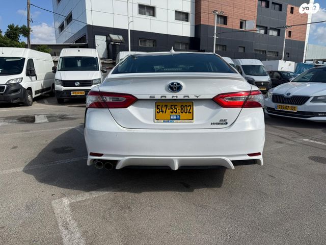 טויוטה קאמרי