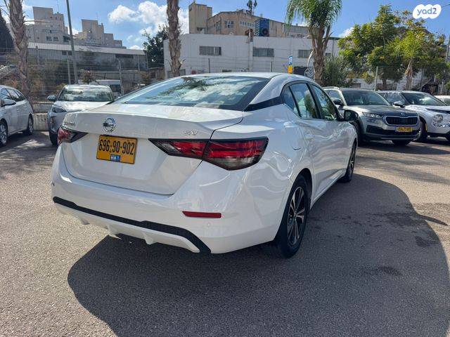 ניסאן סנטרה