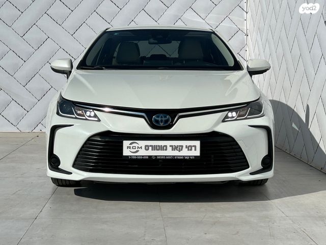 טויוטה קורולה