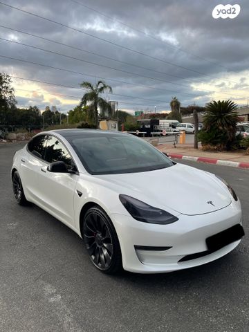 מודעת רכב טסלה מודל 3