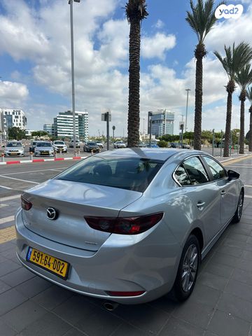 מאזדה 3