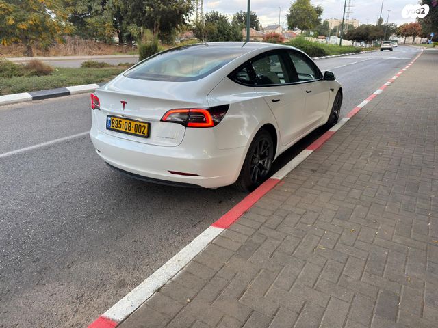 מודעת רכב טסלה מודל 3 2