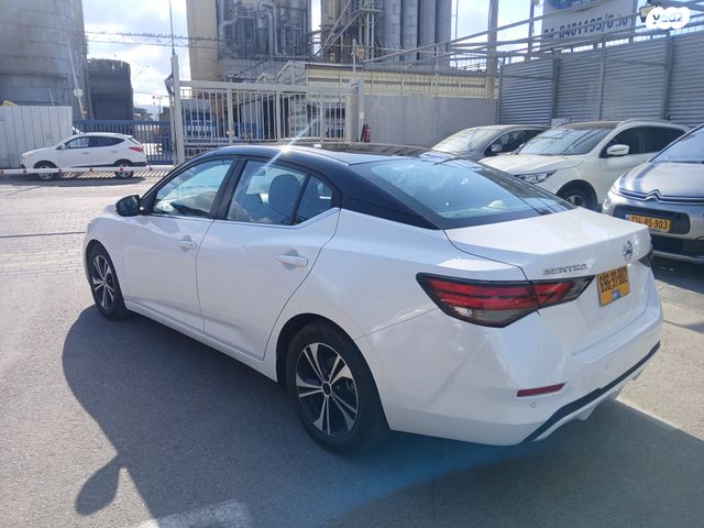 ניסאן סנטרה