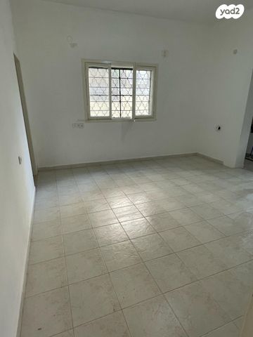 דירה, בן יהודה 6, הרצליה, חיפה