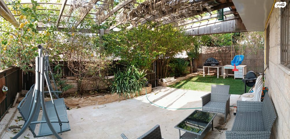 מבוא הגפן 14