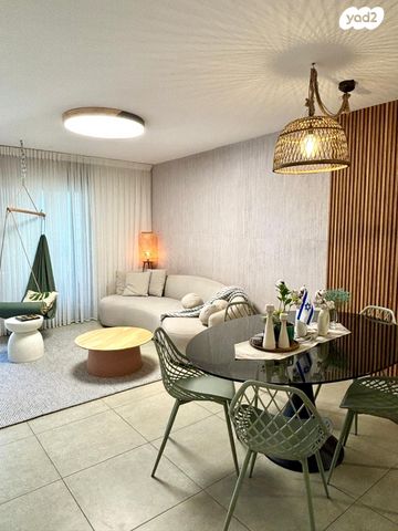 רפאל איתן 12