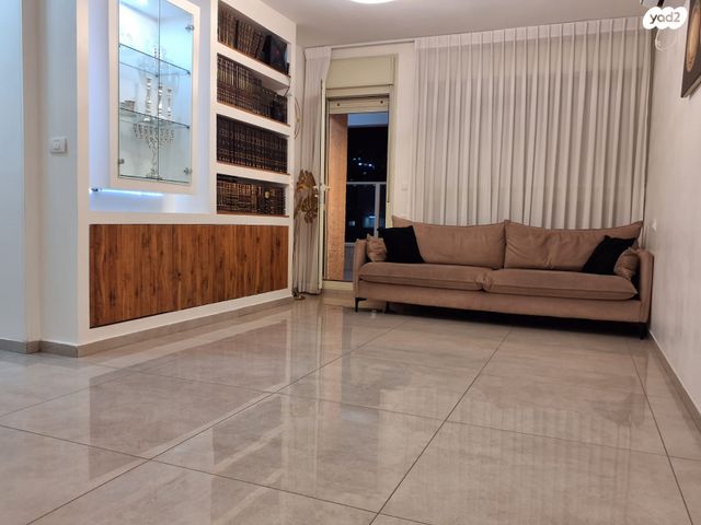 דירה, רמב"ם 10, נאות הפיסגה, מודיעין עילית