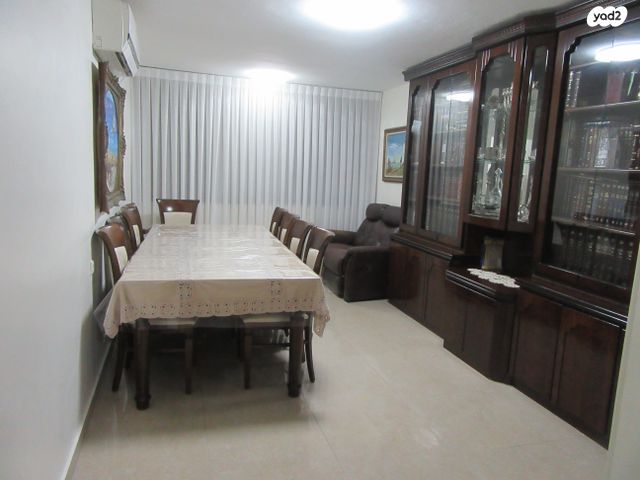 שועלי שמשון 10