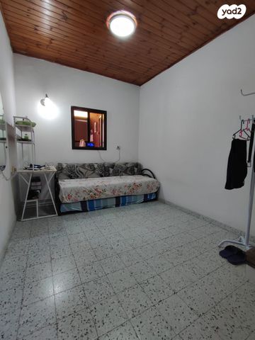 דירה, השלושה 5, עמידר, בת ים