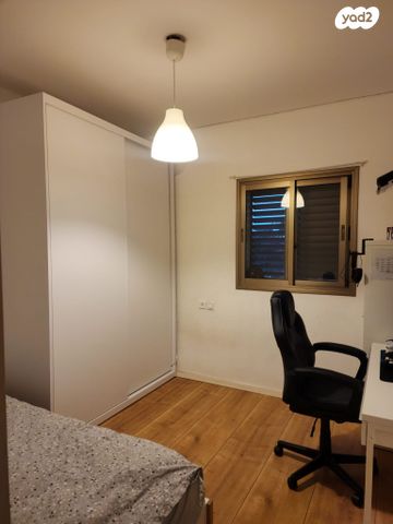 דירה, אפרים קישון 18, חתני פרס ישראל, באר יעקב