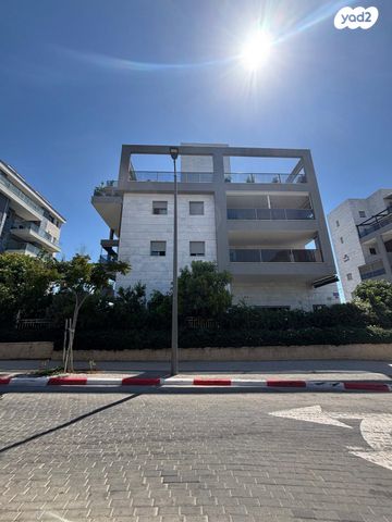 עמנואלה בן יעקב 11