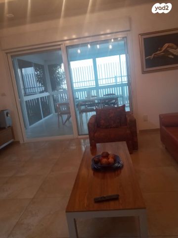 בית פרטי/ קוטג', הדבורנית 10, עין שרה, נהריה