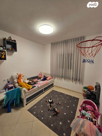 דירה, יהושע ייבין 13, נווה זאב, נאות אילן, באר שבע