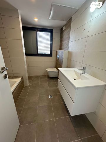 דירה, סוקולוב 18, רוטשילד עצמאות, בת ים