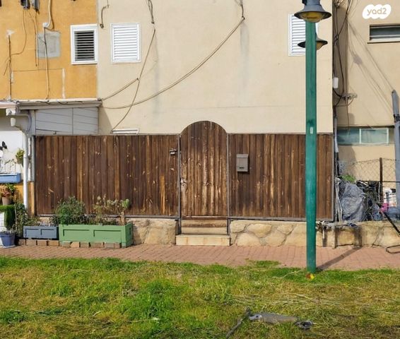 בית פרטי/ קוטג', רחבת הר הזיתים 11, גליקסון, קרית גת