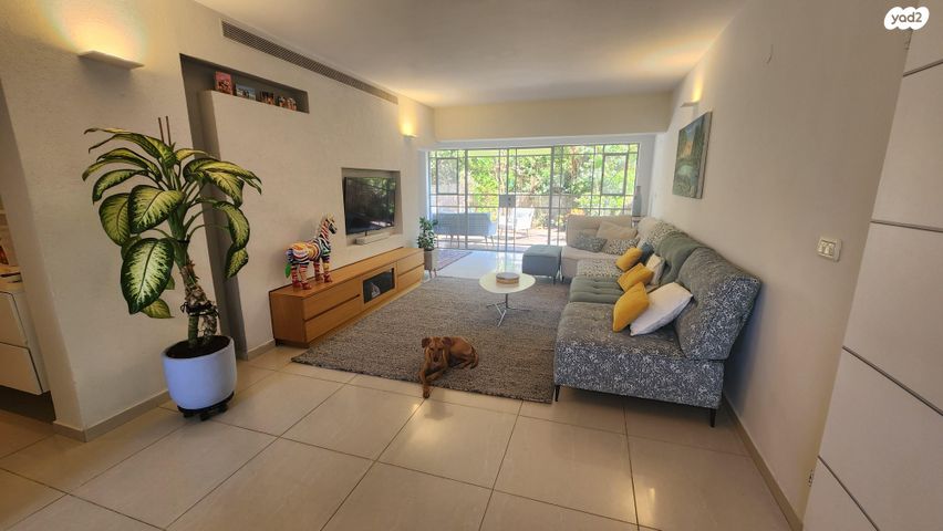 דירת גן, אלימלך רימלט 2, לב הפארק, רעננה