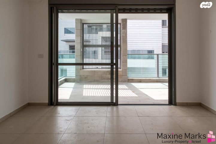 דירה, מלחמת ששת הימים 4, מרכז העיר, חדרה