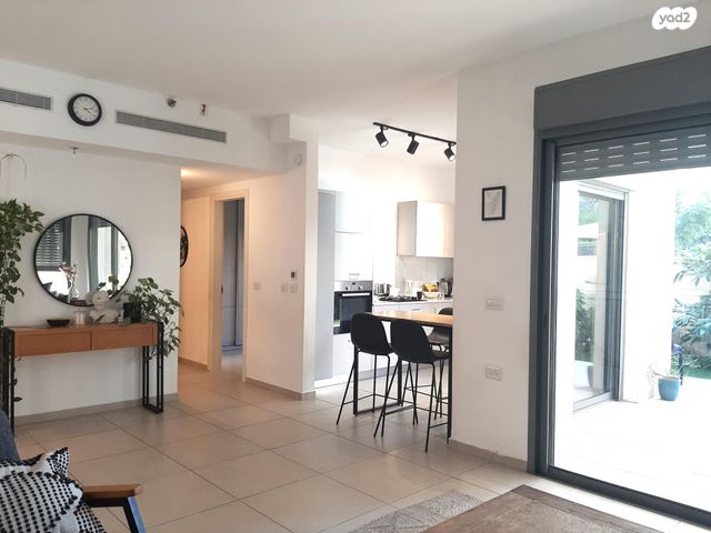 דירת גן, הרב יעקב טראב 4, עזרא, הארגזים, תל אביב יפו